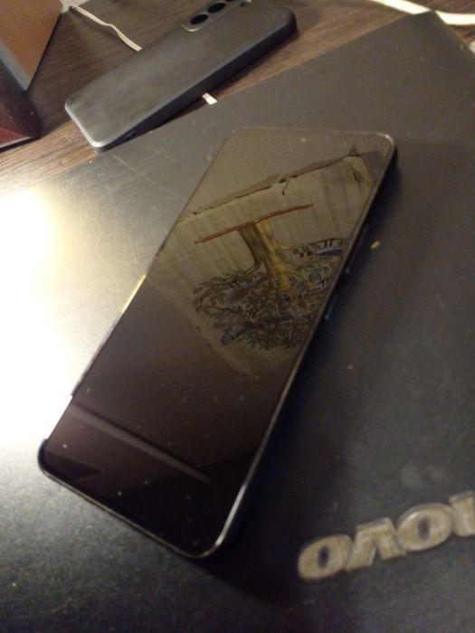Samsung Galaxy S22 (модель SM-S901B/DS, Dual SIM + eSIM