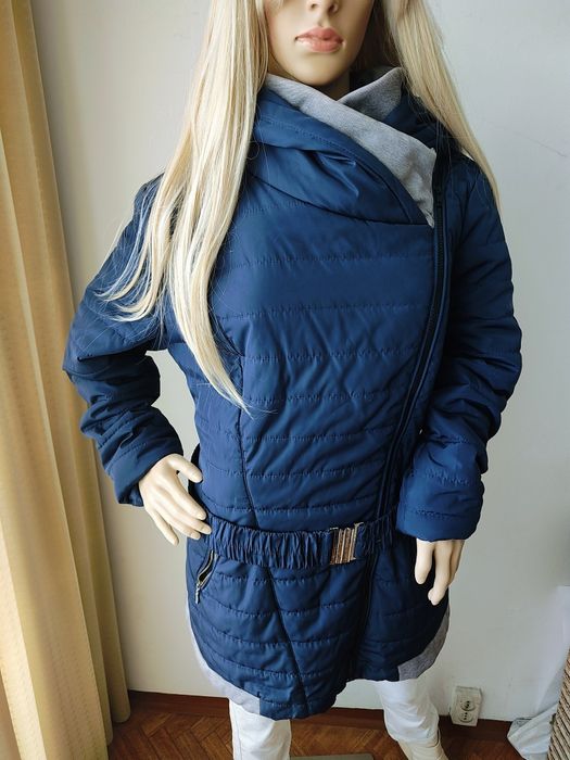 Granatowa pikowana kurtka z kapturem sepia z paskiem jesienna zimowa