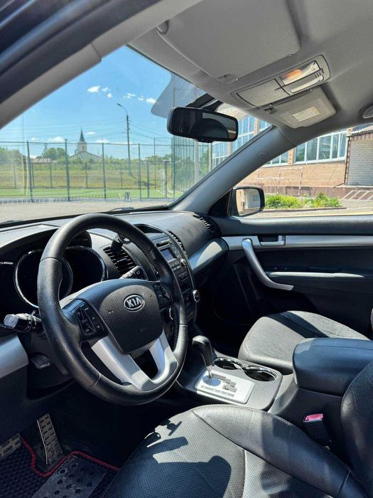 продам сімейне авто KIA SORENTO ||