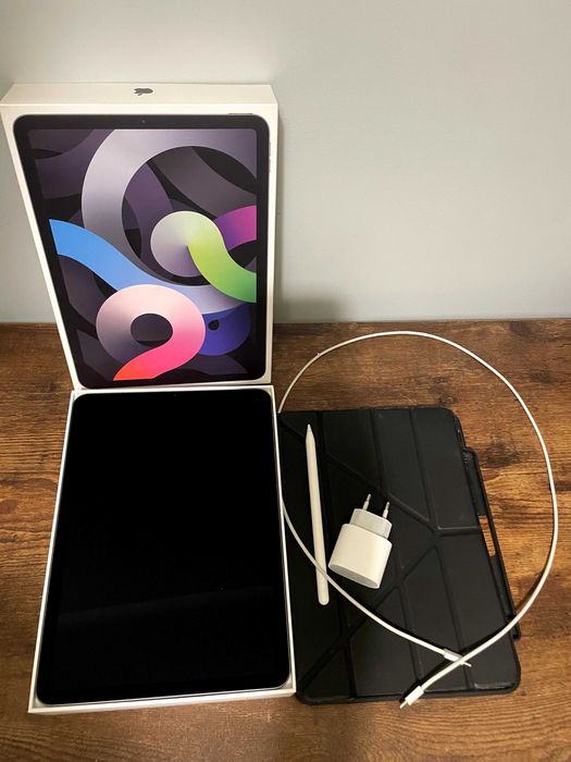 Apple iPad Air 4. generacji (2020)