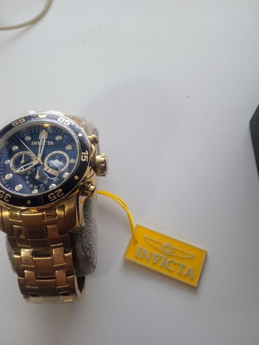 Продам часы наручные