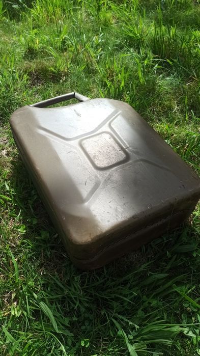 Kanister  20 litrów metalowy