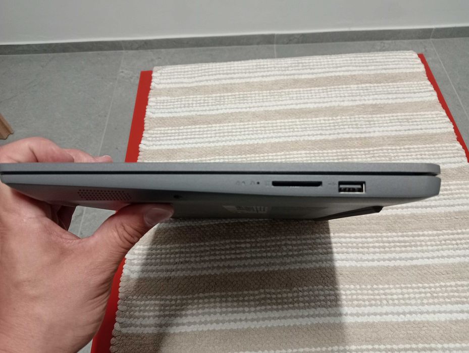 Lenovo IdeaPad 3 15ITL6 15,6" IPS – uszkodzony, na części lub do naprawy