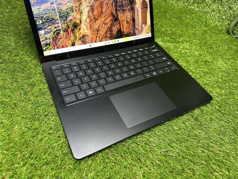 Microsoft Surface 4 1951 13,5"QHD+ i5-1145G7|16GB DDR4|256GB SSD|Intel Iris