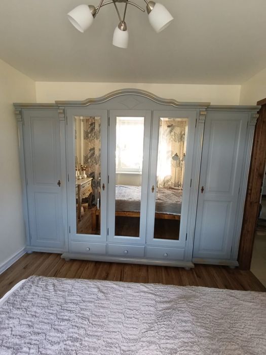 Lakierowanie Frontów i Renowacja Mebli