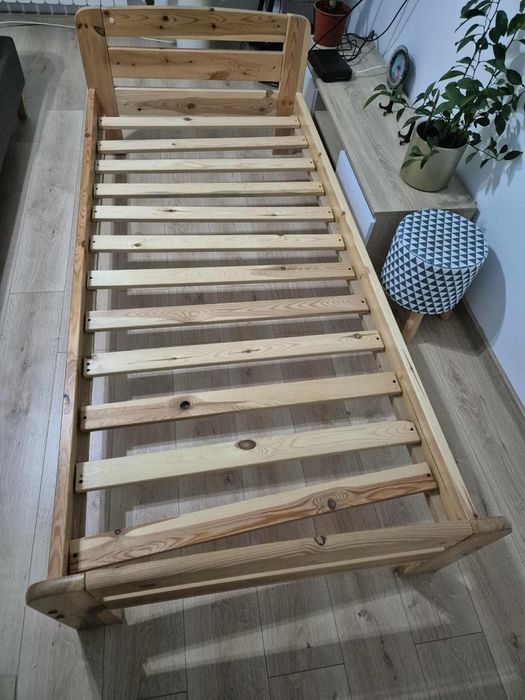 Lóżko/rama drewniana