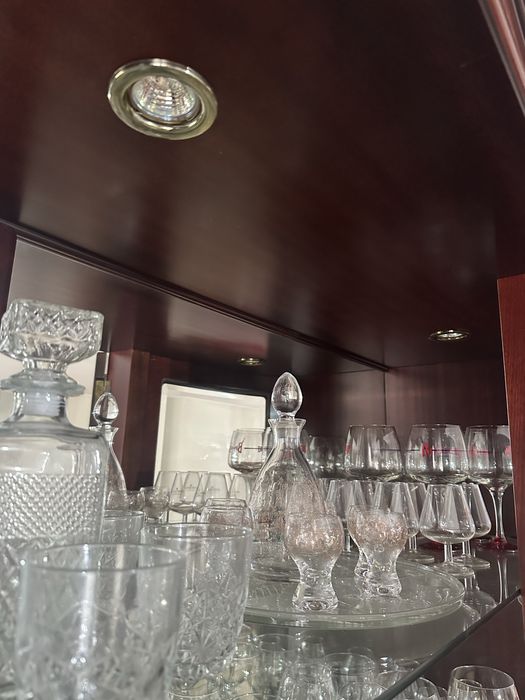 Móvel de sala em cerejeira