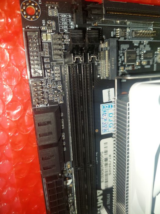 Bundle rysen mini  itx  7 7840HS. Troco por ps5 pro