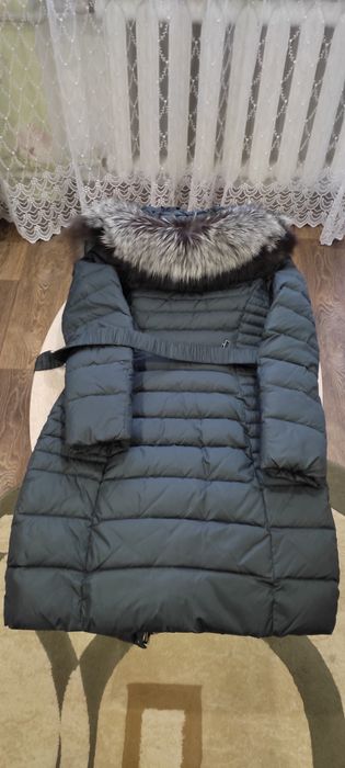 Пуховик женский зимний.