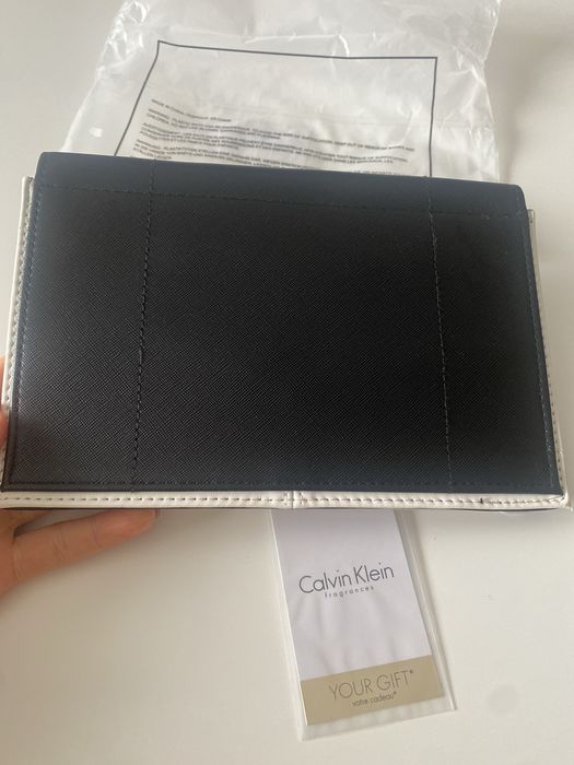 Torebka- koperta Calvin Klein
