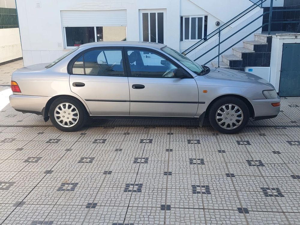 Toyota Corolla Sedan 1.3 XLi