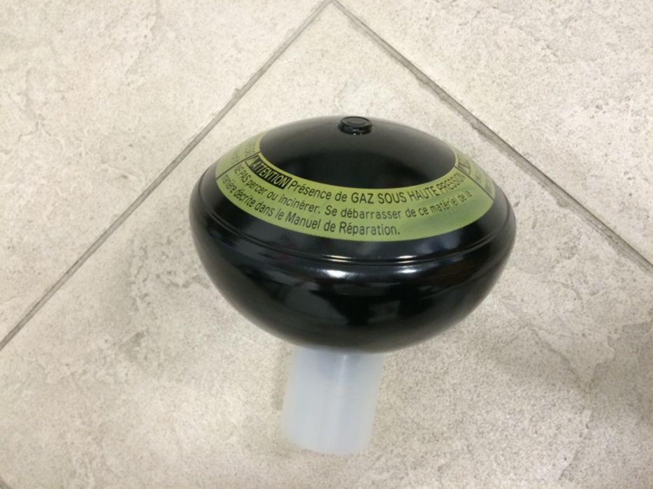 гидроаккумулятор подвески 49141-60010.Toyota Land Cruiser 100новый б