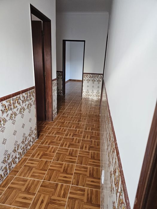 Alugo quartos com sala conzinha, dois banheiro