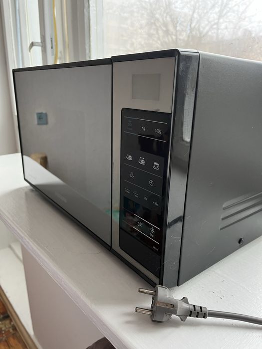 Микроволновка Samsung ME83x