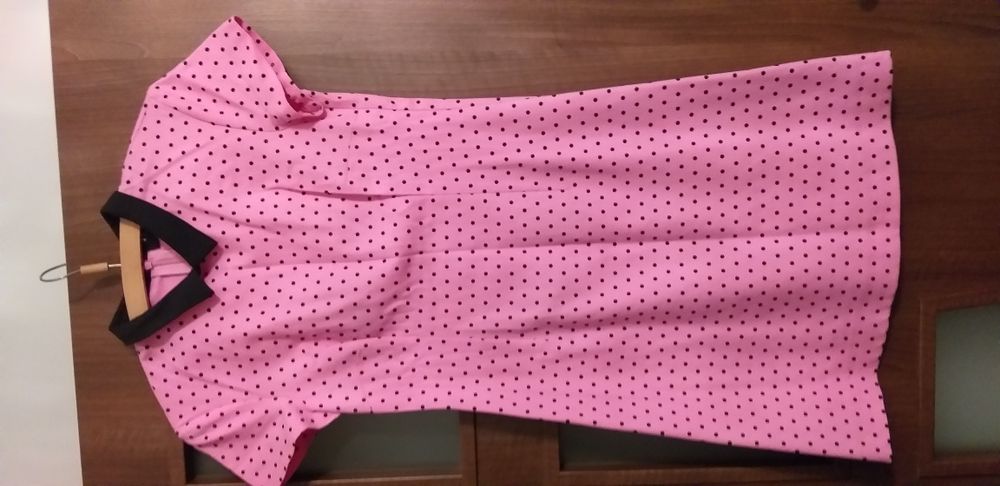 Suknia mohito różowa w czarne groszki