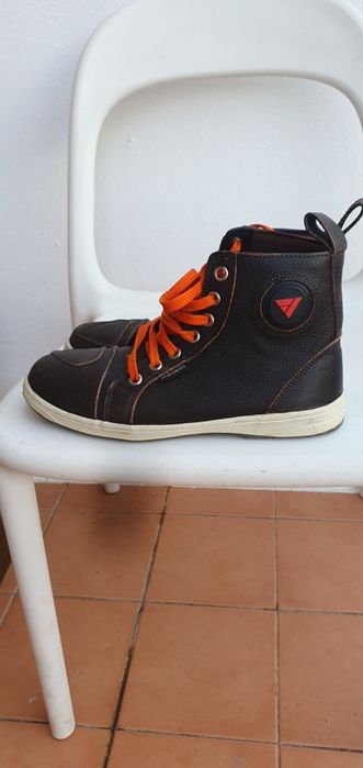 Botas para andar de mota