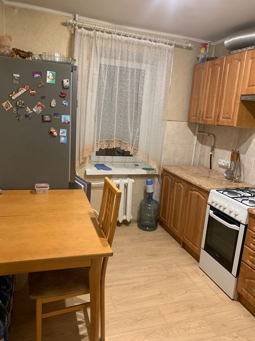 Продам 2кімнатну квартиру покращеного планування у цегляном будинку