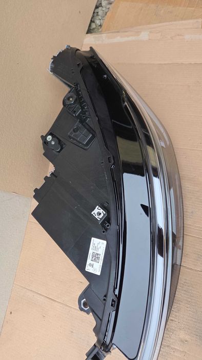 VW Passat B9 lampa przód przednia xenon full led komplet eu l+p