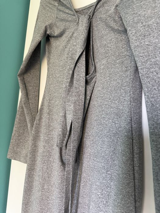 Piękna sukienka szara uni midi
