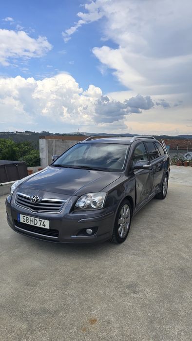 Toyota Avensis 2009 160000km (Para Reparaçao)