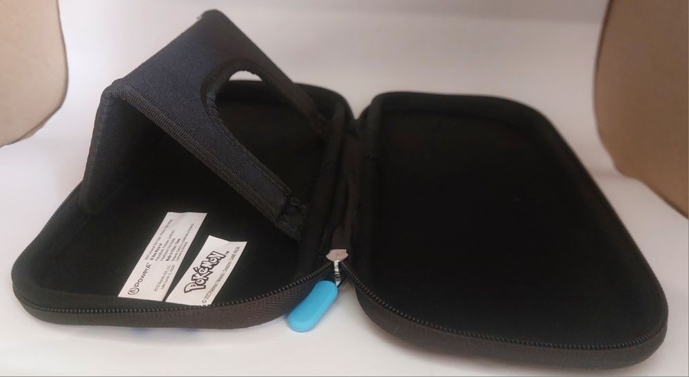 Чохол PowerA Slim Case для Nintendo Switch з дизайном Пікачу