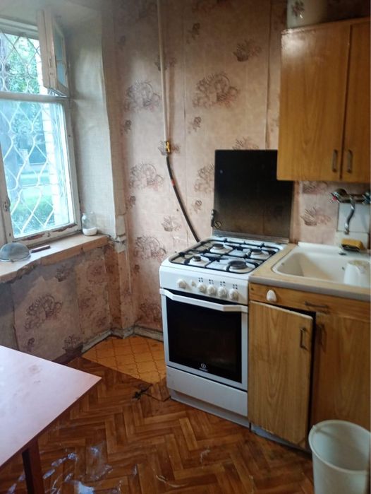 Програми , ваучер .Продам 2 к квартиру,фасад,  вул Волинська  метро Вокзальна Севастопальска площа