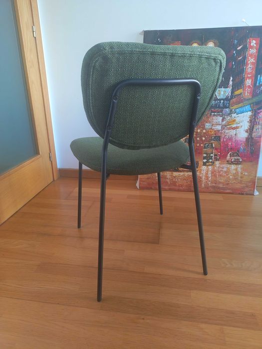 Mesa de jantar + 4 cadeiras