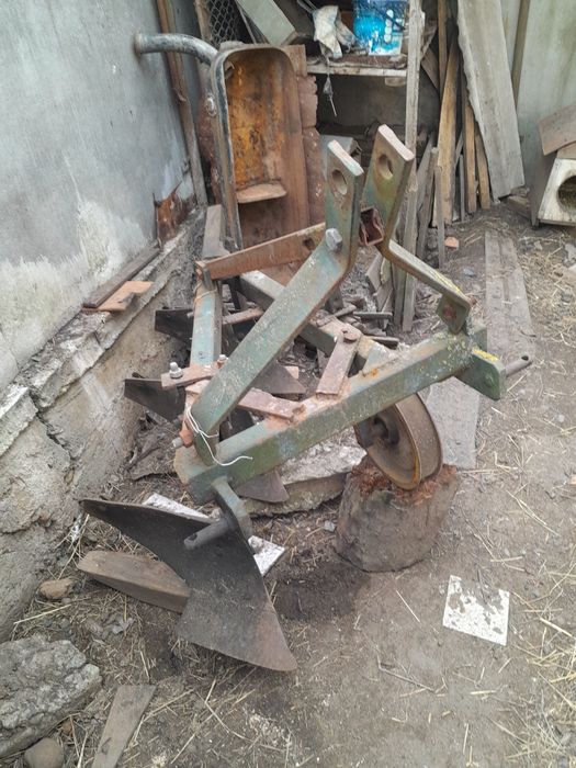 Продам плуг до міні трактора