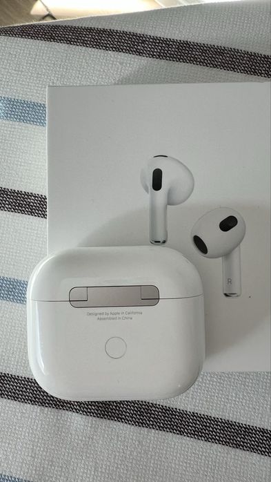 Airpods оригінал