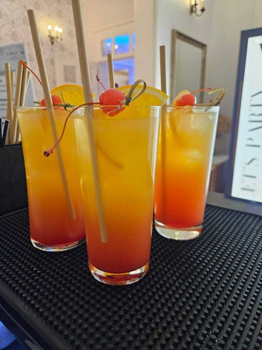 MOBILNE USŁUGI BARMAŃSKIE - barman na wesele/urodziny