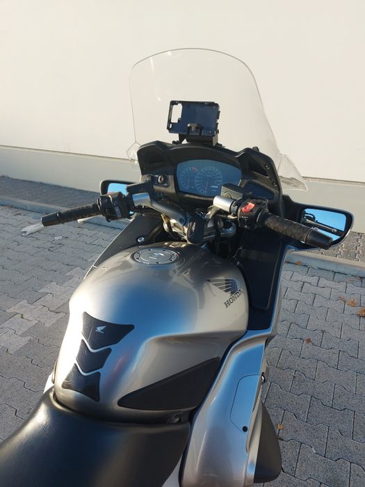 Moto, Honda Pan European St1300