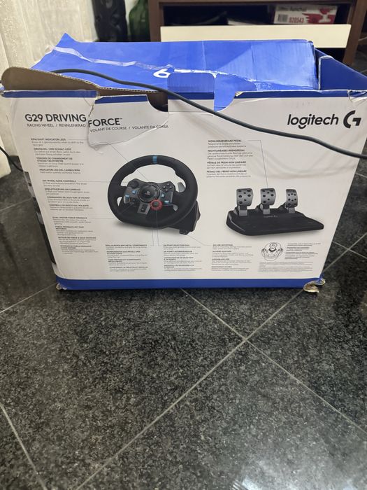 Volante + pedais + shifter (Mudanças)  logitech G29 driving forceracing Preto