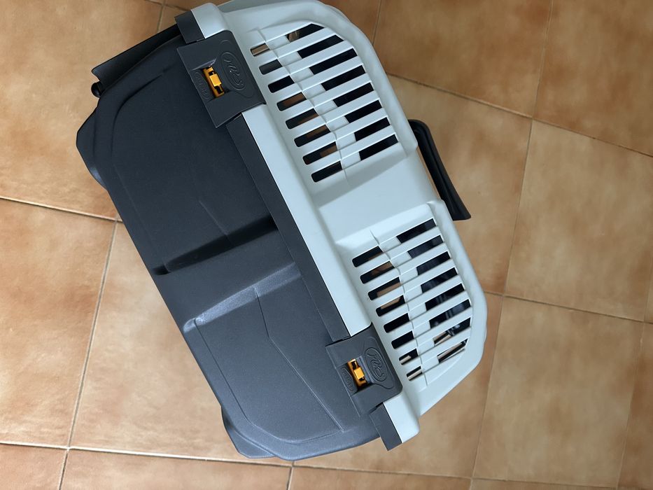 Caixa de transporte de gato