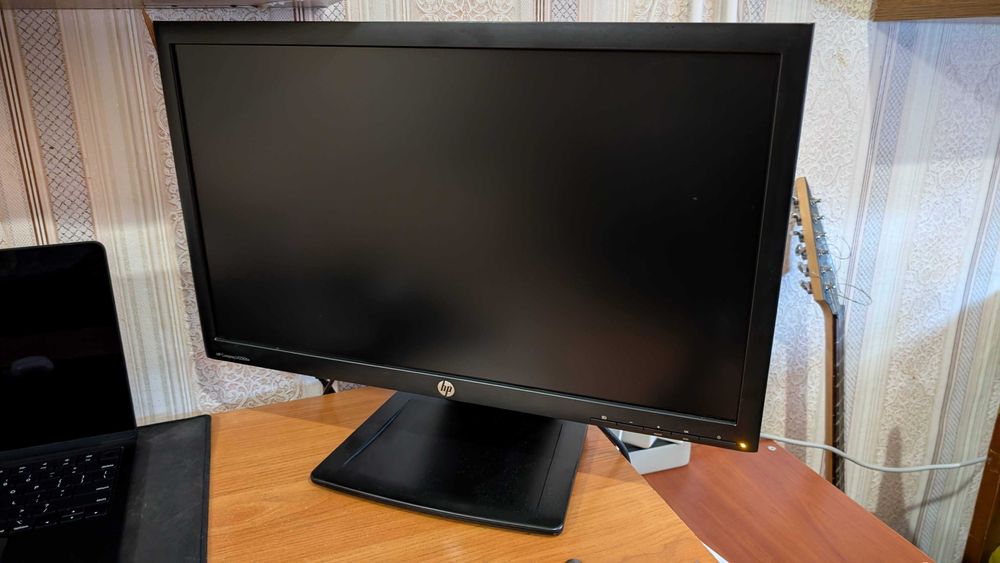 Монітор HP LA2306x