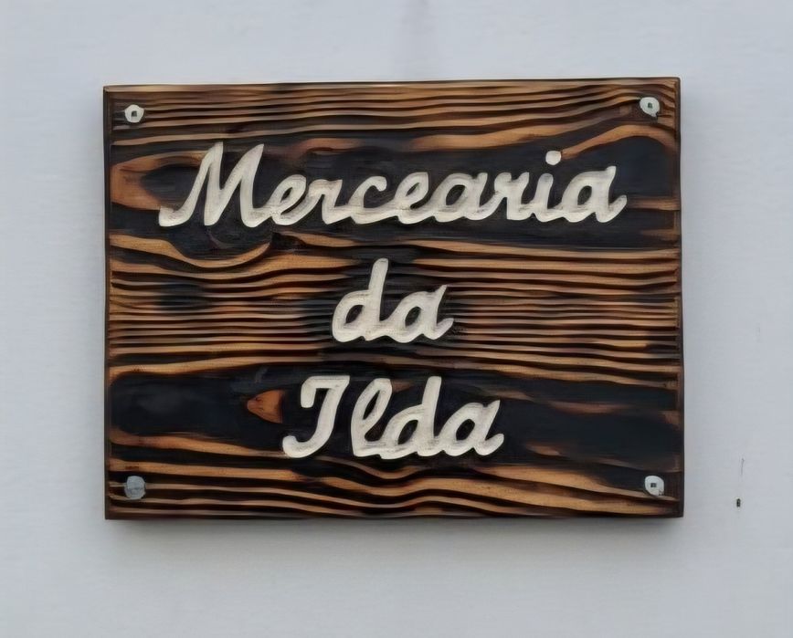 Letreiros artesanais
