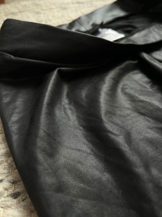 Gina Tricot nowe legginsy błyszczące imitacja skóry czarne S