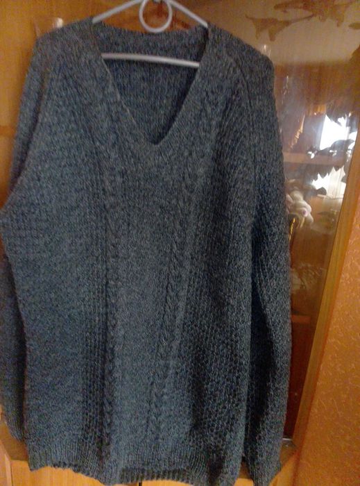 Зимний теплый свитер.