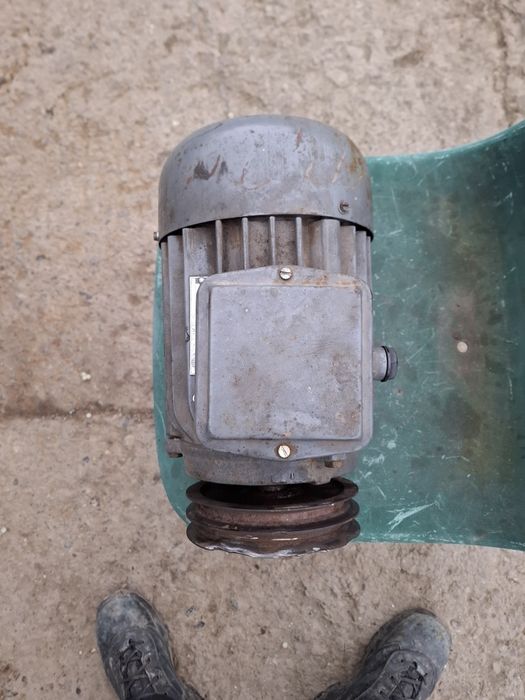 Silnik elektryczny 2.2kw 1420obr do cyrkularki, betoniarki wysyłka