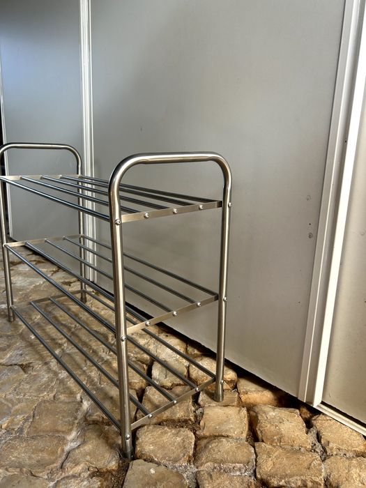 Sapateira / Estante de Metal com 3 Prateleiras