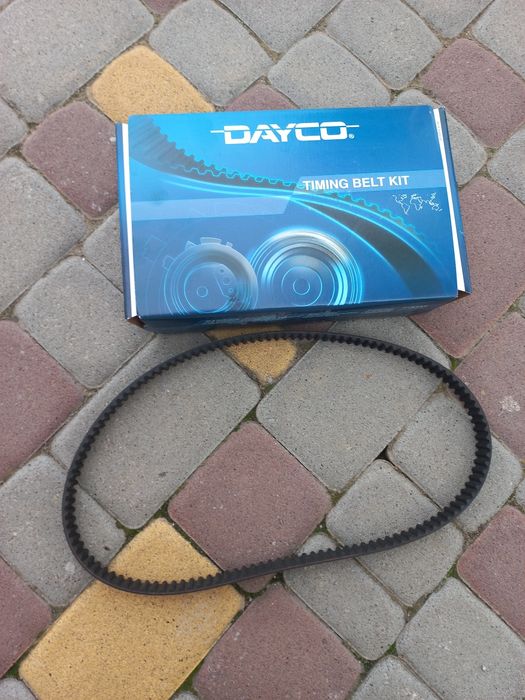 Новий ремінь ГРМ Dayco 94869
