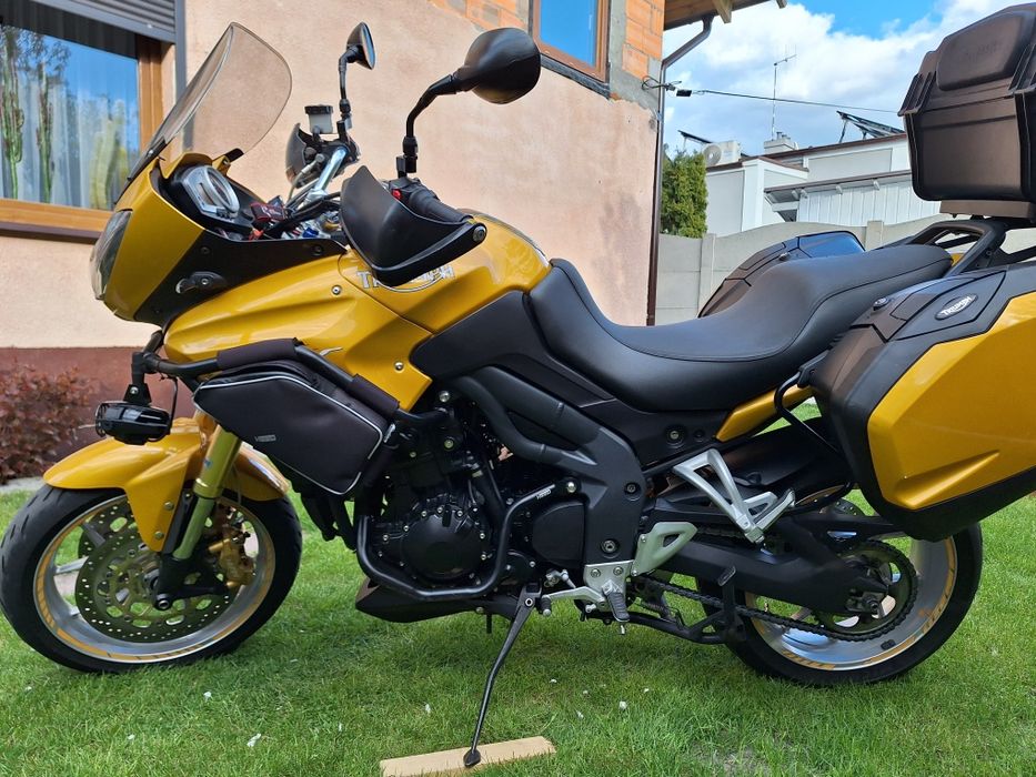 Triumph tiger 1050 Ohlins Arrow Heed