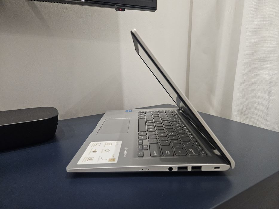 Laptop ASUS X415EA 14" i3-11th M2 SSD Windows 11