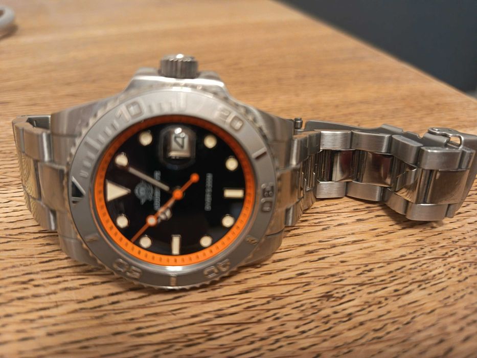 Rewelacyjny zegarek Addiesdive. Solidny i piękny !!!