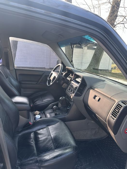 Mitsubishi Pajaro Wagon