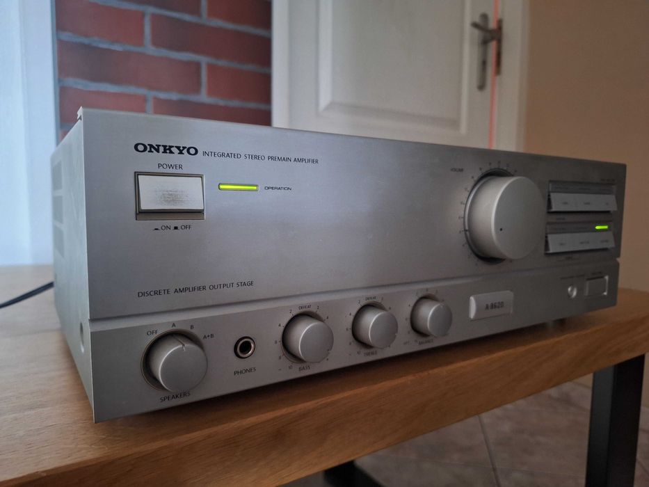 Wzmacniacz Onkyo A-8620