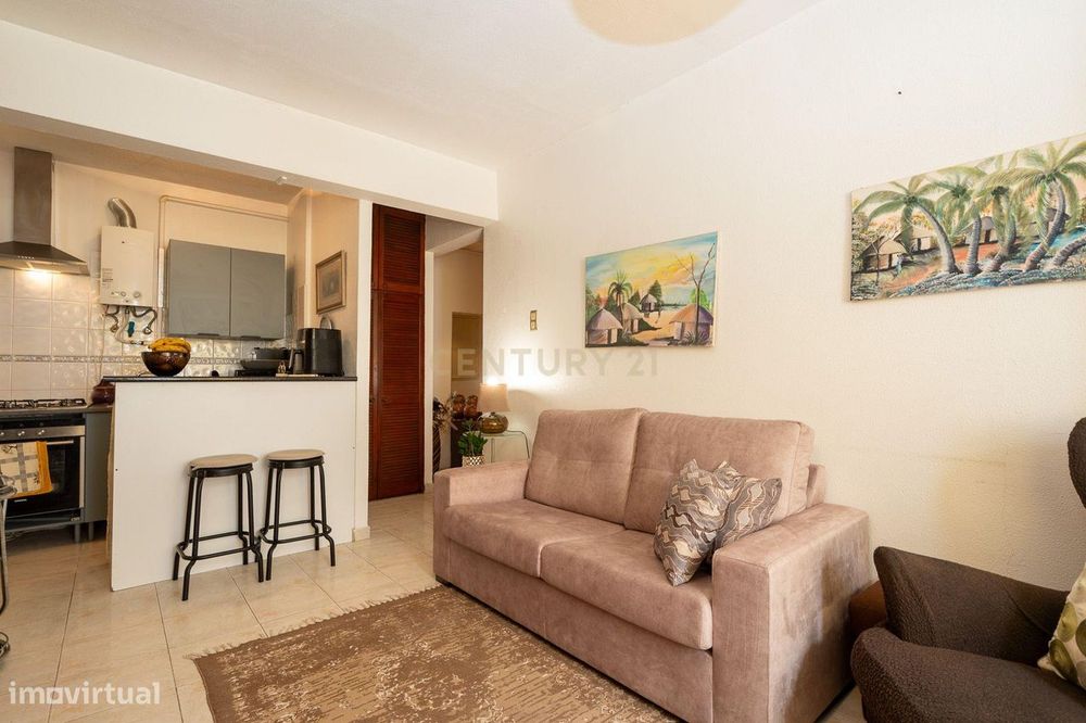 T1 Pronto a Habitar em Massamá – Localização Privilegiada e Excelente