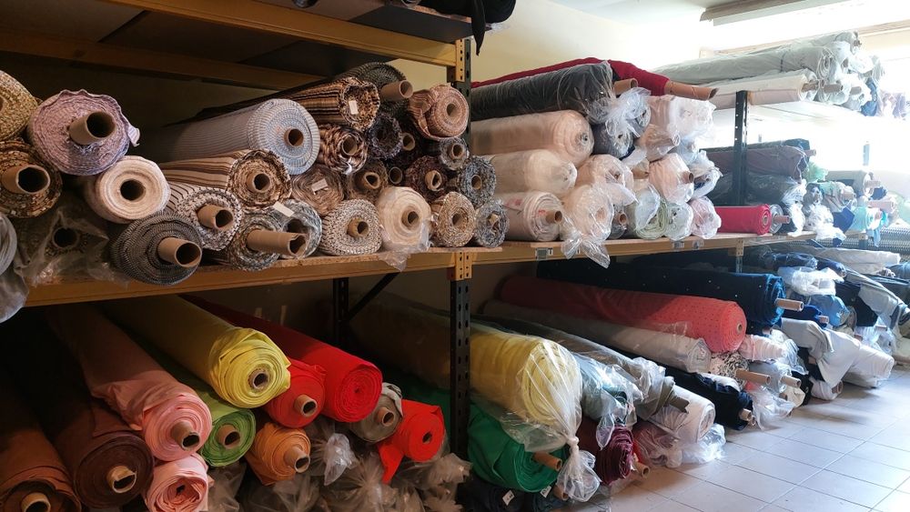 Sprzedaż Dzianin dresówki jersey ściągacze i inne