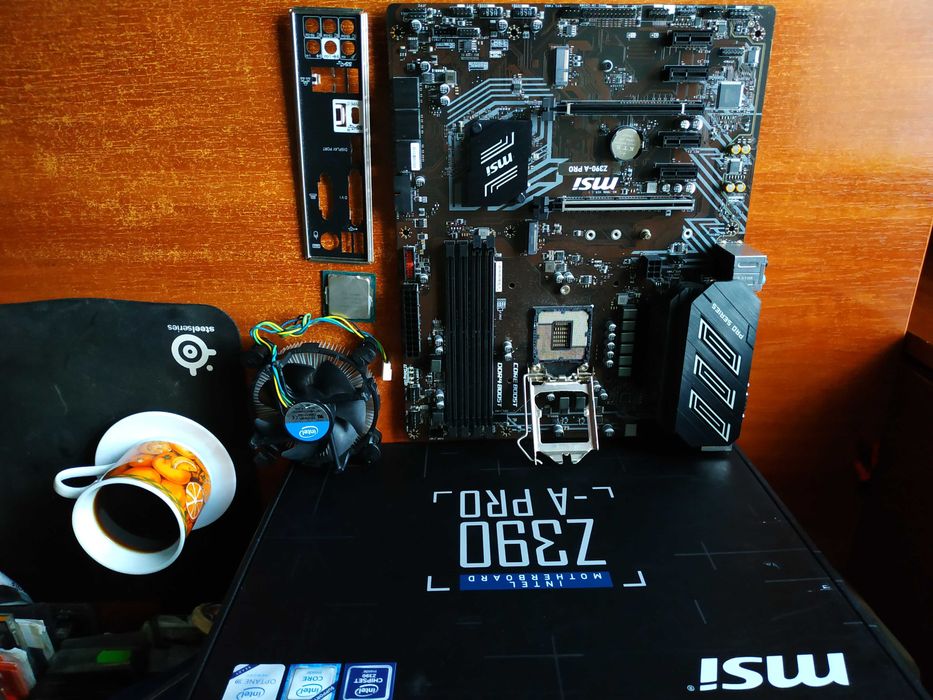 материнка MSI  Z390A-PRO+i7 8700