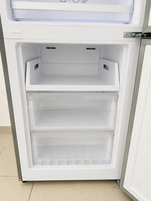 Frigorífico Combinado Indesit INK2 5322 X BAI – Como Novo – Garantia