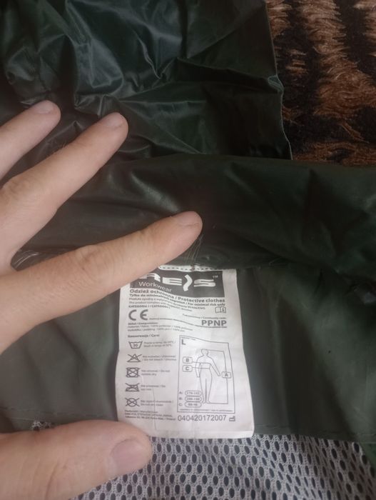 Płaszcz przeciw deszczowy z kapturem Reis PPNP